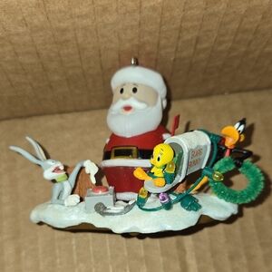 2007 Looney Tunes Santa Ornament